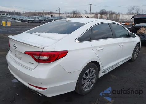2016 Hyundai Sonata Sport z USA, uszkodzony, nr VIN 5NPE34AF9GH283146